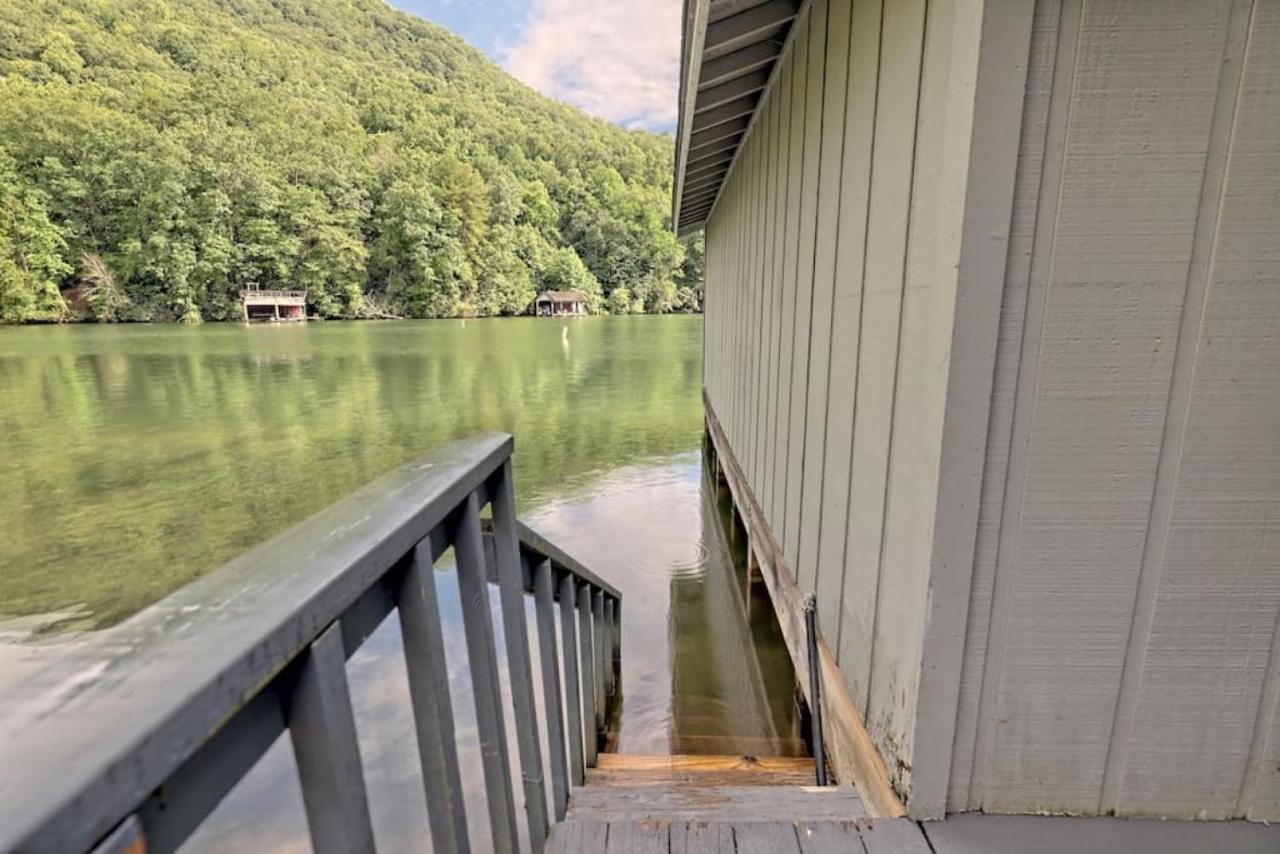 Hannahs Perch On Lake Burton With Private Top Patio And Bottom Dock Clayton Exterior photo