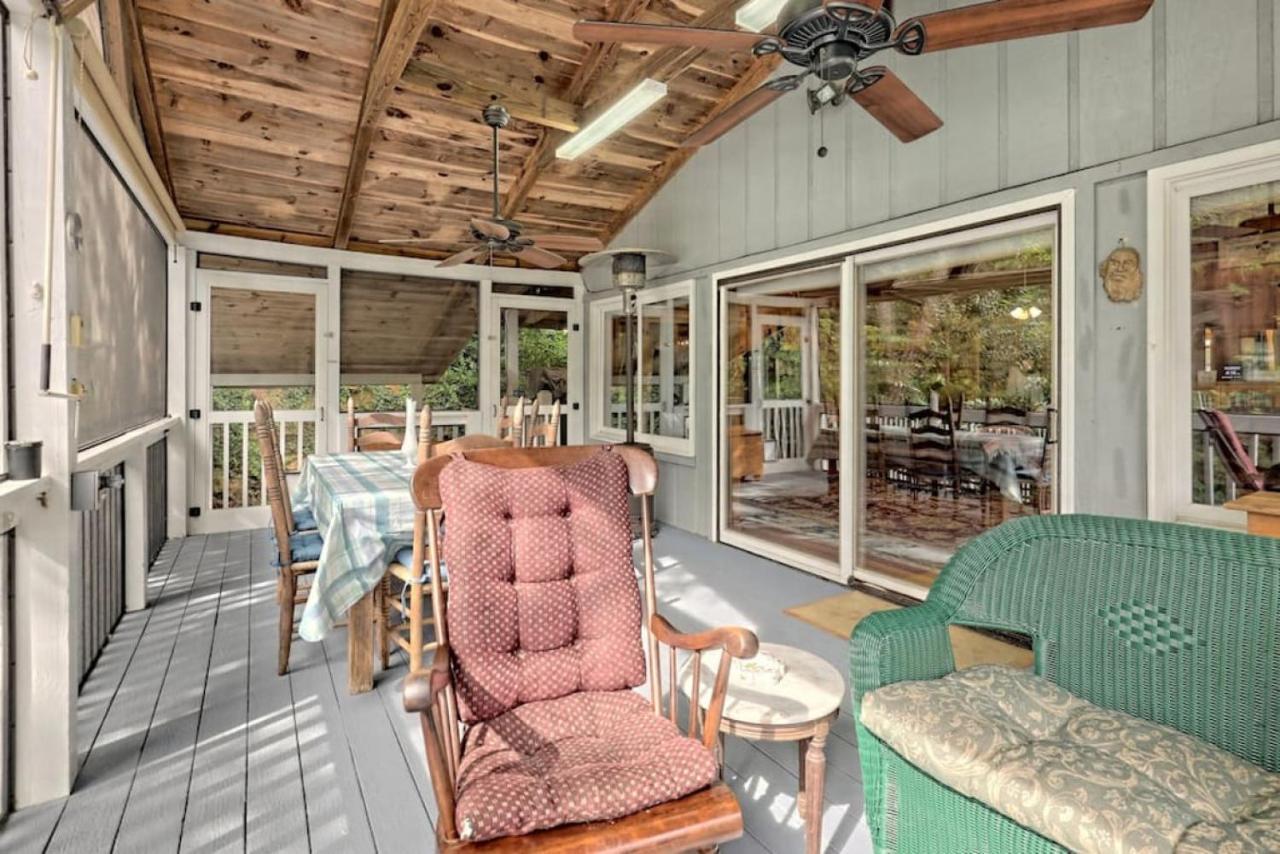 Hannahs Perch On Lake Burton With Private Top Patio And Bottom Dock Clayton Exterior photo