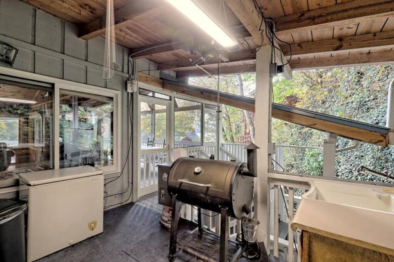 Hannahs Perch On Lake Burton With Private Top Patio And Bottom Dock Clayton Exterior photo
